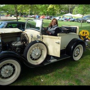 Meet your Posher, Denise